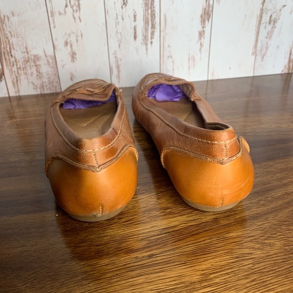 Nurture Flats Size 8M Rich Tan Leather Woven Shoes - Picture 2 of 4